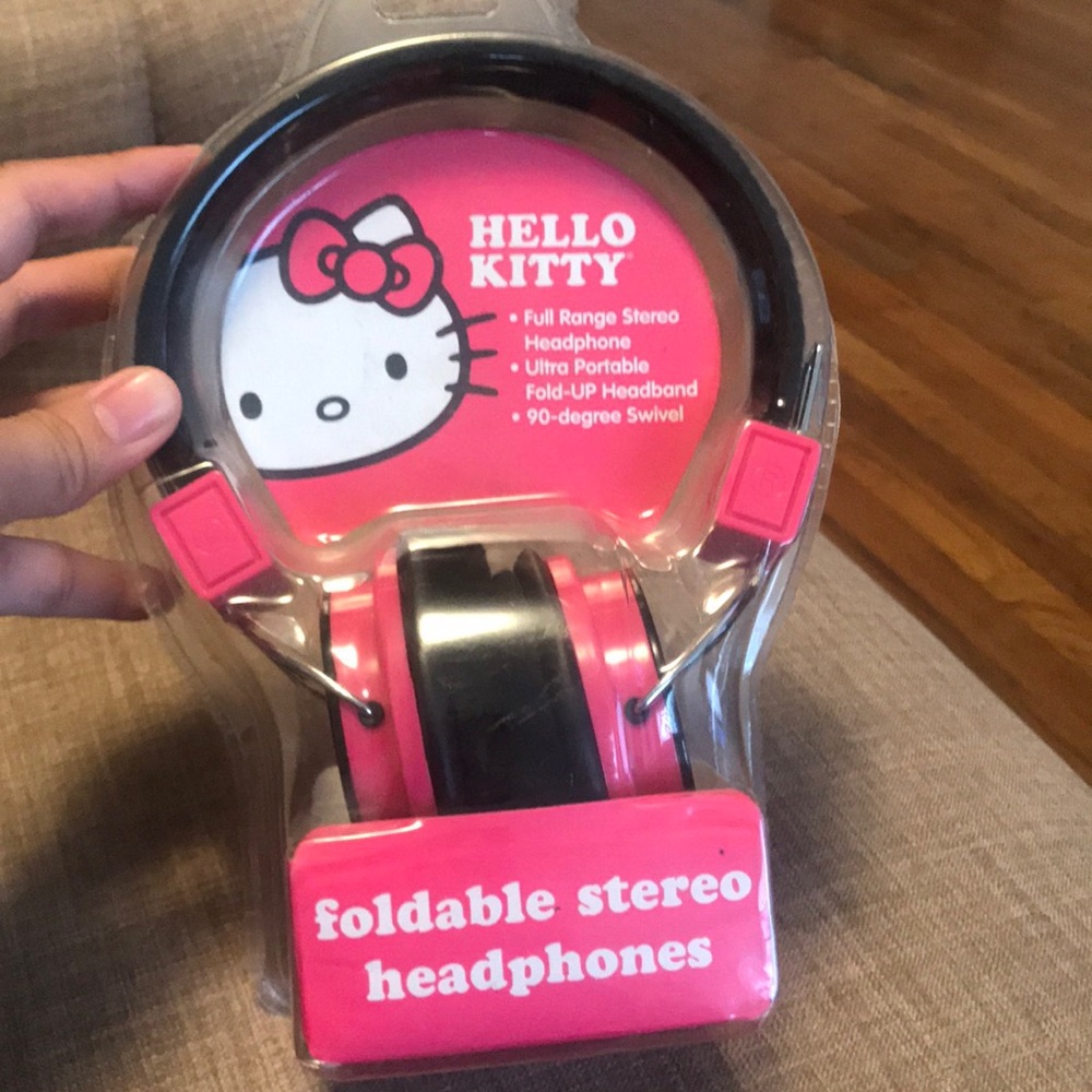 Hello Kitty Headphones
